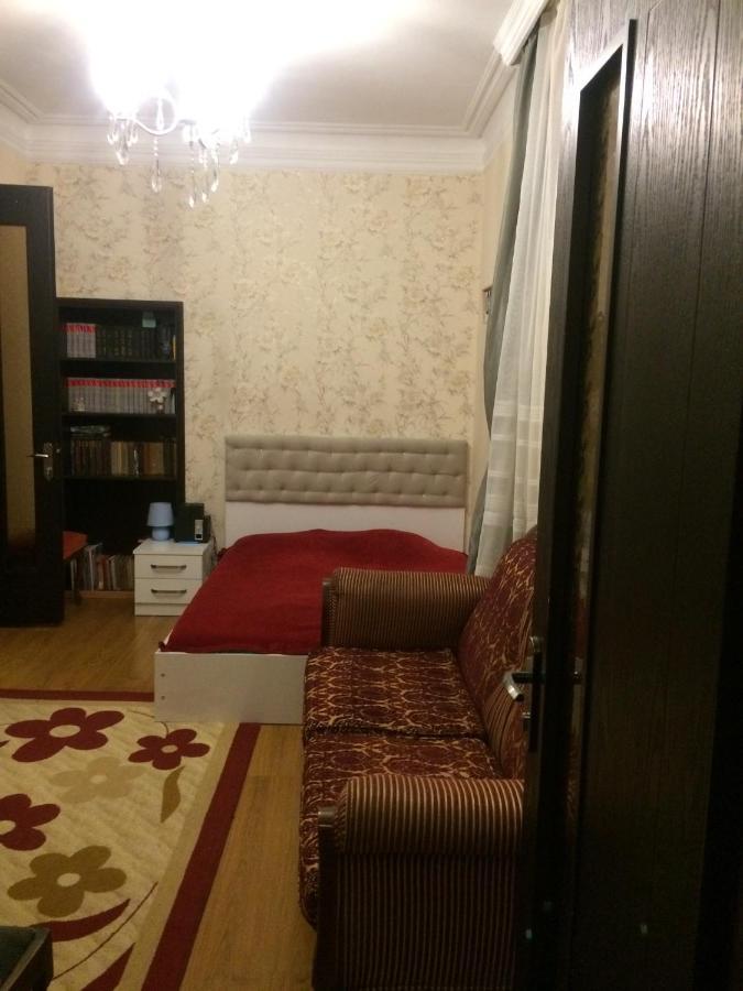 Old Batumi Apartments Bagian luar foto
